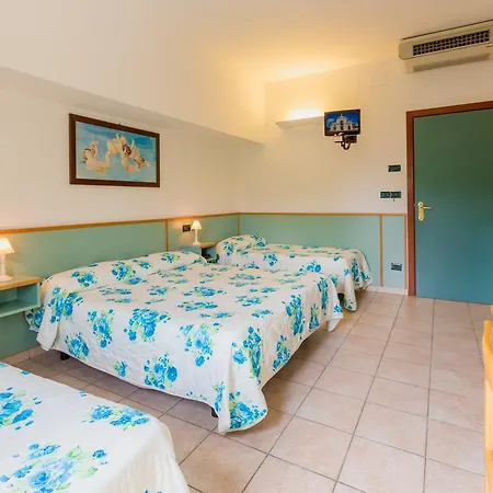 Franco Antonelli Otel