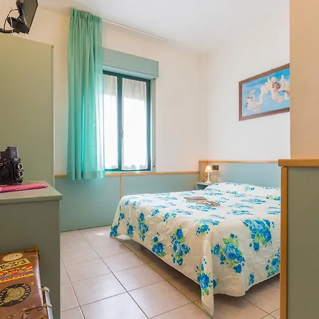 Franco Antonelli Otel