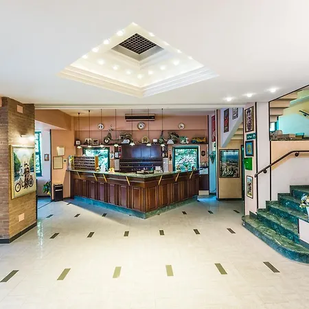 Franco Antonelli Otel 3*